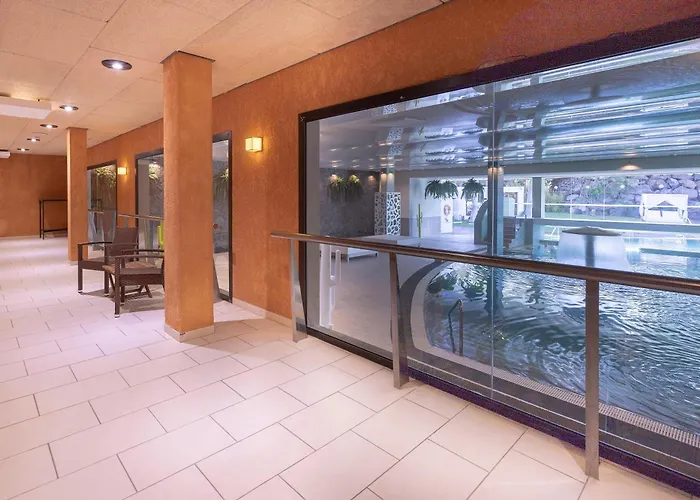 Costa Calero Thalasso & Hotel 4*