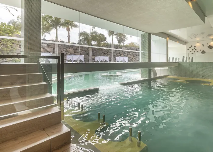 Costa Calero Thalasso & מלון 4*