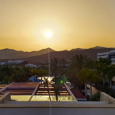 Costa Calero Thalasso & 4* Puerto Calero