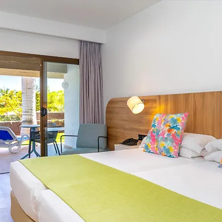 Costa Calero Thalasso & 4* 푸에르토카레로