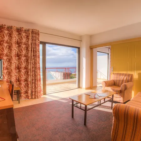 Costa Calero Thalasso & 4*