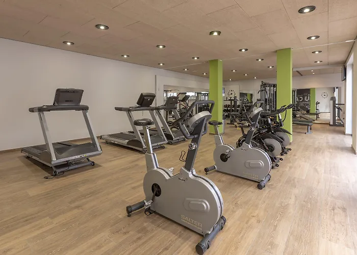 Costa Calero Thalasso & 4* Puerto Calero